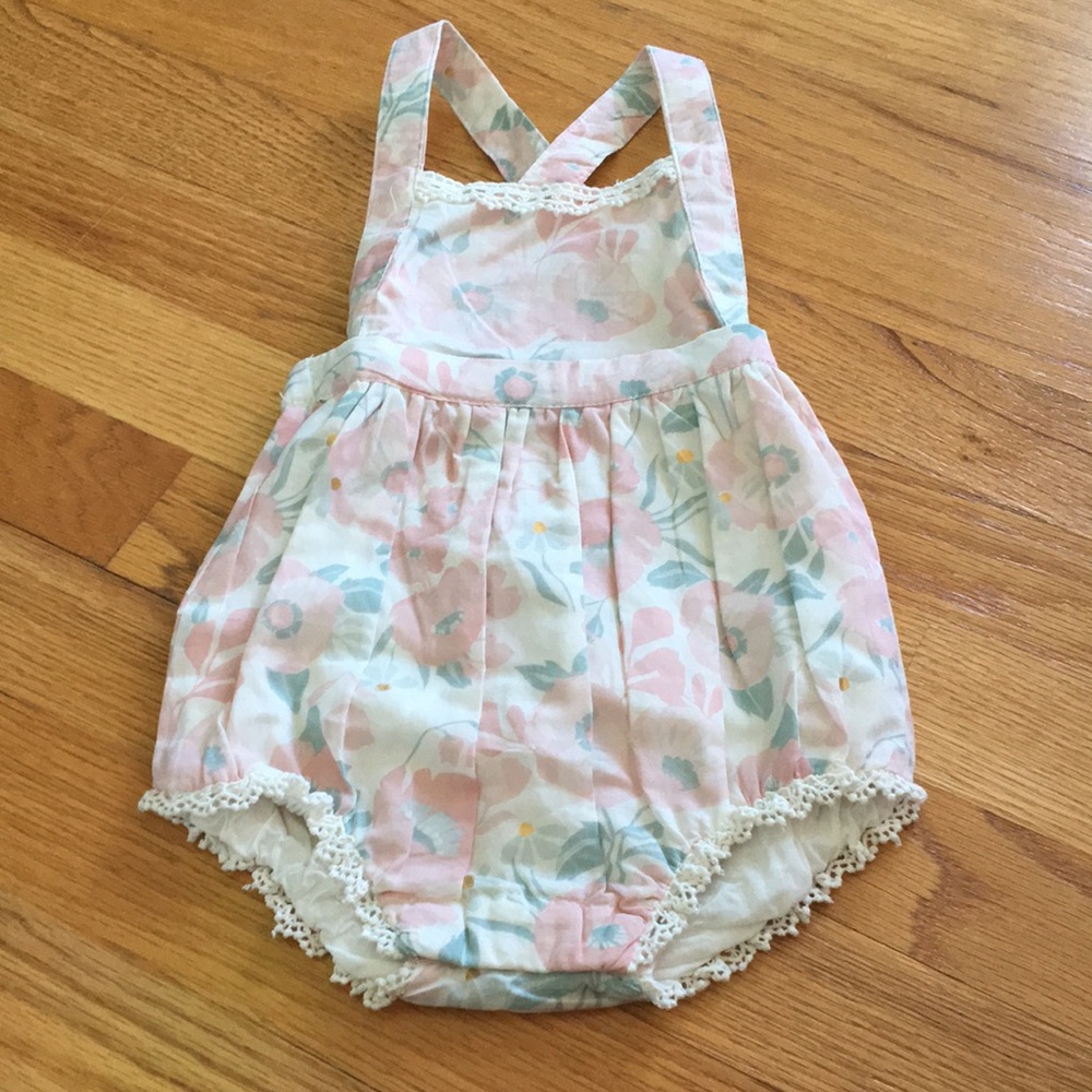 Adorable Shabby Chic 3-6M flower strapped dress
